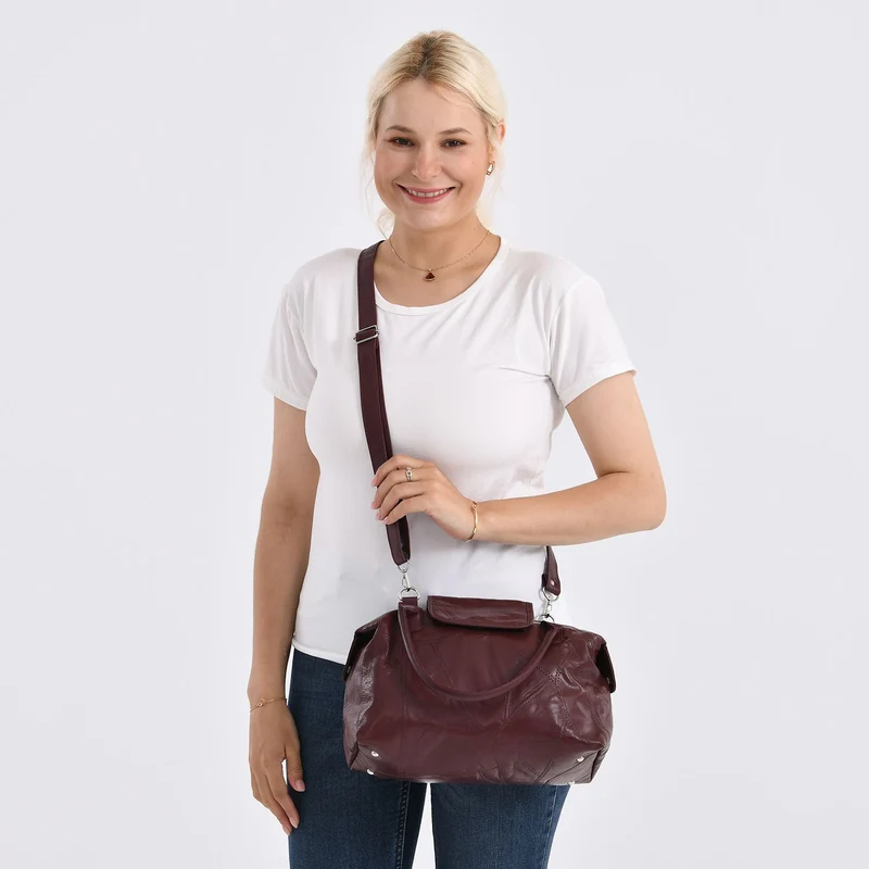 Patchwork-Reisetasche aus weichem Schafleder, mit Tragegriffen und abnehmbarem Schulterriemen, 29x1 5x21cm, Schwarz
