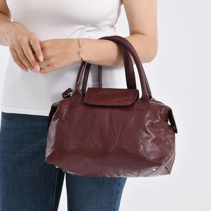 Patchwork-Reisetasche aus weichem Schafleder, mit Tragegriffen und abnehmbarem Schulterriemen, 29x1 5x21cm, Schwarz