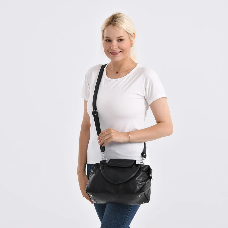 Patchwork-Reisetasche aus weichem Schafleder, mit Tragegriffen und abnehmbarem Schulterriemen, 29x1 5x21cm, Schwarz